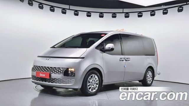 Hyundai Staria Tourer 11-Seater Modern 2023 — фото 1