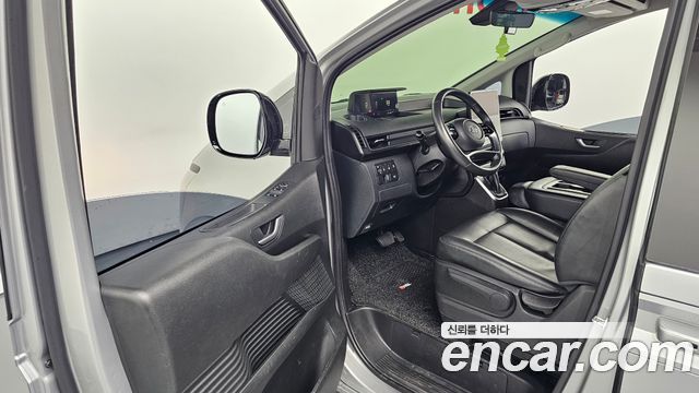 Hyundai Staria Tourer 11-Seater Modern 2023 — фото 10