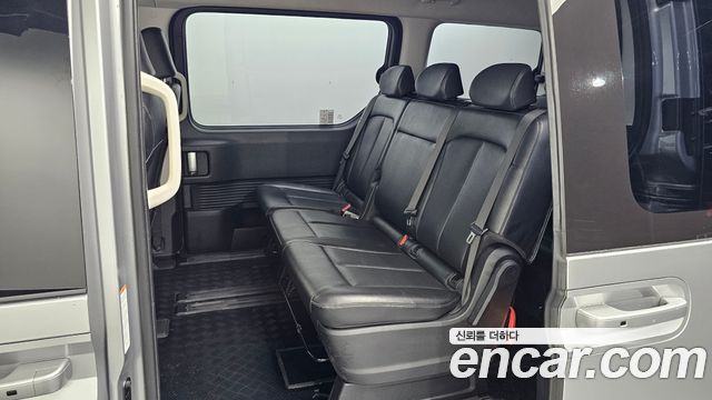 Hyundai Staria Tourer 11-Seater Modern 2023 — фото 11