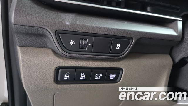 Kia Carnival (IV) HEV 9seater Nobless 2025 — фото 13
