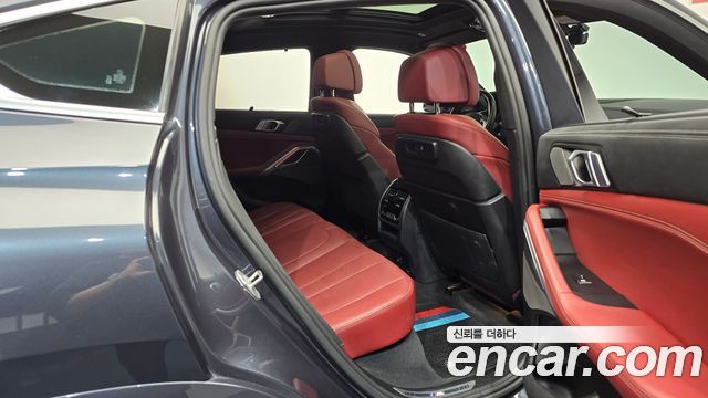 BMW X6 (G06) xDrive40i M Sport 2021 — фото 11