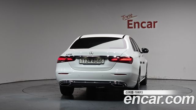 Mercedes-Benz E-Class (W213) E250 Avantgarde 2021 — фото 4