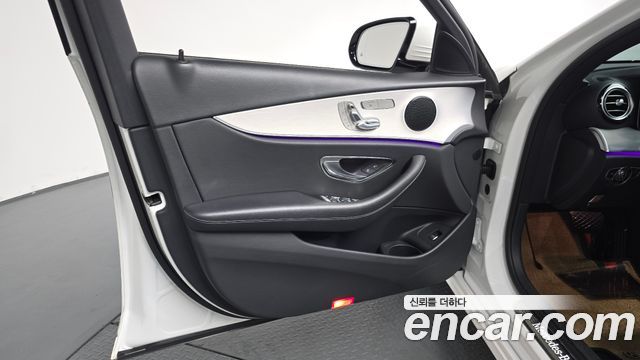 Mercedes-Benz E-Class (W213) E250 Avantgarde 2021 — фото 24