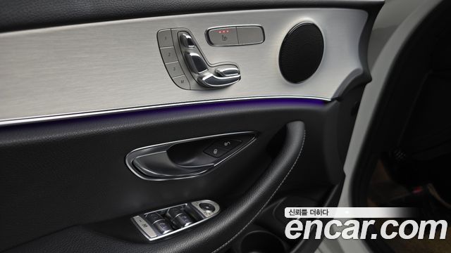 Mercedes-Benz E-Class (W213) E250 Avantgarde 2021 — фото 33