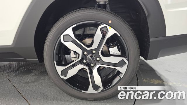 KG Mobility (SsangYong) Torres HEV 1.5 2WD T7 2027 — фото 21