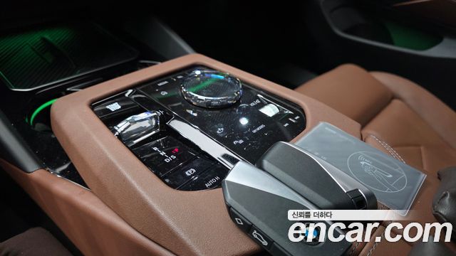 BMW 5 Series (G60) 530i xDrive M Sport Pro Special Edition 2025 — фото 9