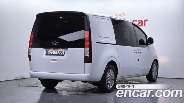 Hyundai Staria Cargo 5-Seater Modern 2022 — фото 2