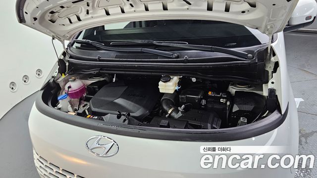 Hyundai Staria Cargo 5-Seater Modern 2022 — фото 6