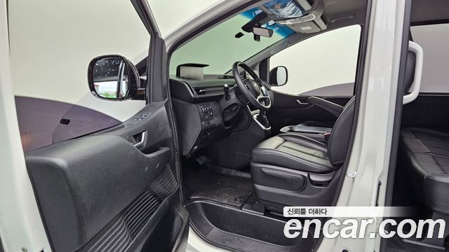 Hyundai Staria Cargo 5-Seater Modern 2022 — фото 10
