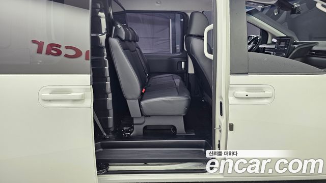 Hyundai Staria Cargo 5-Seater Modern 2022 — фото 12