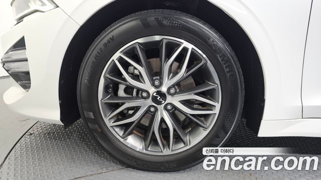 Kia K5 (III) 2.0 Noblesse 2022 — фото 5