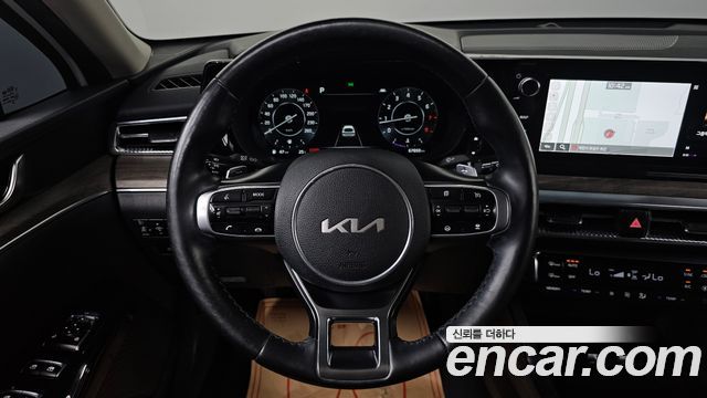 Kia K5 (III) 2.0 Noblesse 2022 — фото 16
