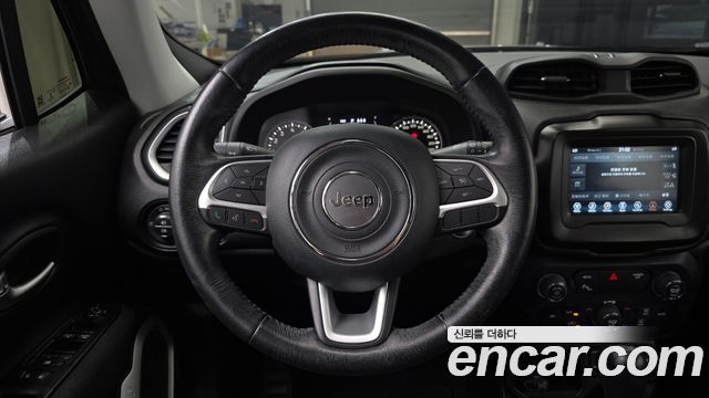 Jeep Renegade 2.4 Longitude 2019 — фото 13