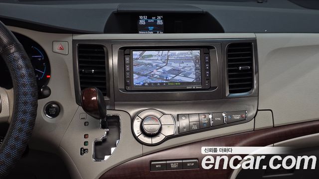 Toyota Sienna 3.5 AWD 2014 — фото 13