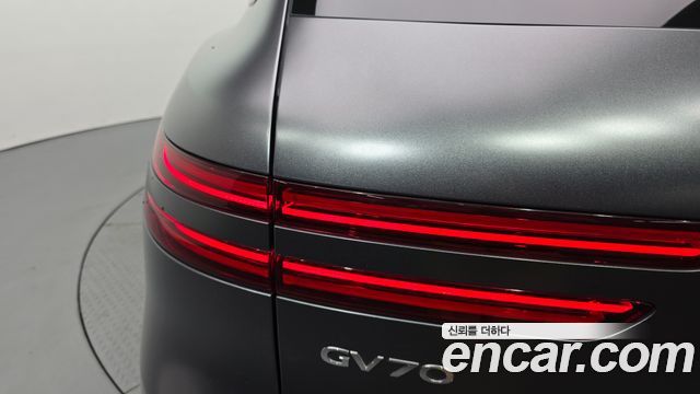 Genesis GV70 2.5T Gasoline AWD 2022 — фото 23