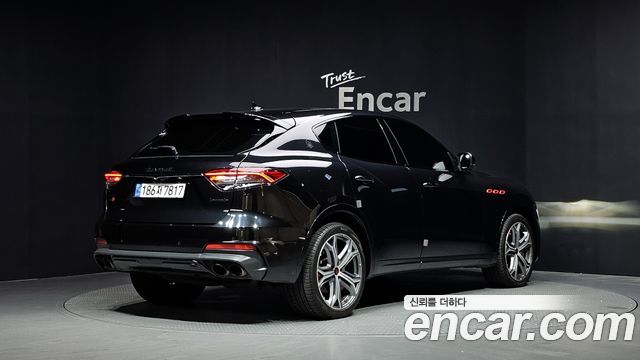 Maserati Levante 3.8 GTS AWD 2019 — фото 2
