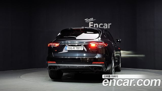 Maserati Levante 3.8 GTS AWD 2019 — фото 4