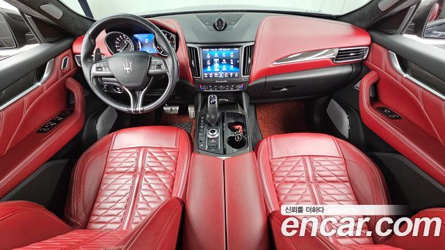 Maserati Levante 3.8 GTS AWD 2019 — фото 7
