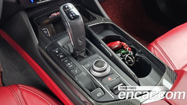 Maserati Levante 3.8 GTS AWD 2019 — фото 9