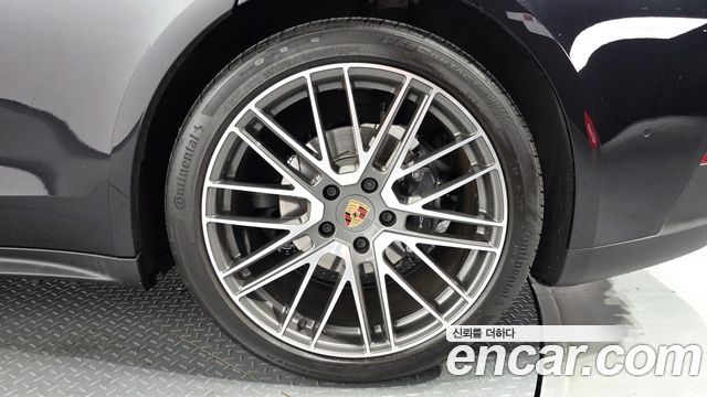 Porsche Panamera (976) 2.9 AWD 2024 — фото 27