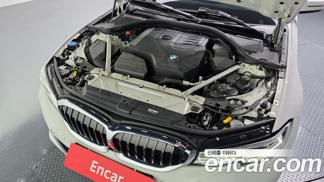 BMW 3 Series (G20) 320i Touring M Sports 2022 — фото 6