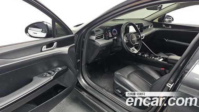 Kia K5 (III) 2.0 Prestige 2023 — фото 10