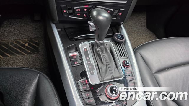 Audi Q5 2.0 TDI Quattro 8R 2012 — фото 9