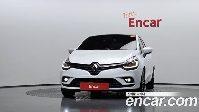 Renault Korea Clio Intens Panoramic 2019 — фото 3