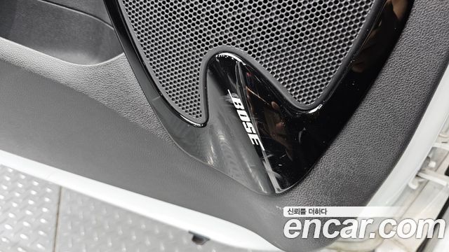 Renault Korea Clio Intens Panoramic 2019 — фото 23