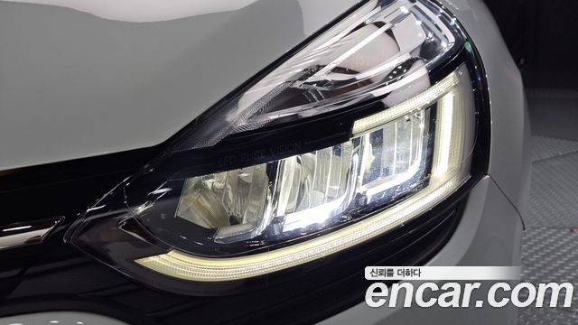 Renault Korea Clio Intens Panoramic 2019 — фото 28