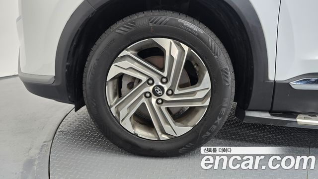 Hyundai Santa Fe Diesel 2.2 2WD Premium 2021 — фото 5