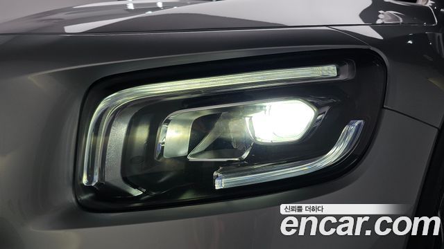 Mercedes-Benz GLB-Class (X247) AMG GLB35 4MATIC 2021 — фото 22