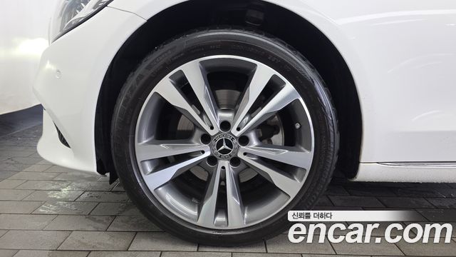 Mercedes-Benz C-Class (W205) C220 d 4MATIC 2021 — фото 5