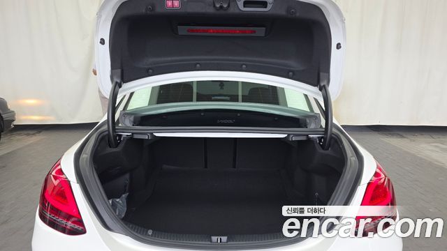 Mercedes-Benz C-Class (W205) C220 d 4MATIC 2021 — фото 20