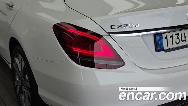 Mercedes-Benz C-Class (W205) C220 d 4MATIC 2021 — фото 23