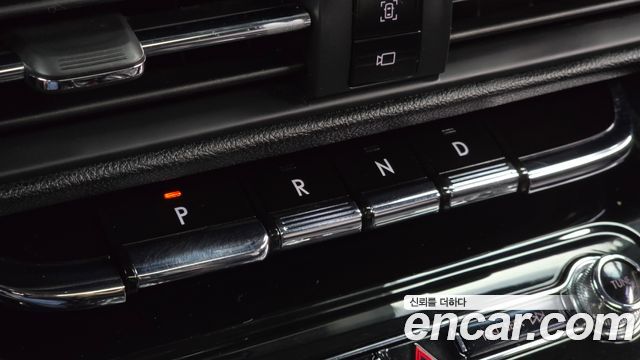 Lincoln Corsair 2.0 Reserve AWD 2020 — фото 9
