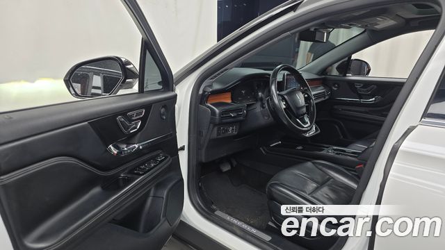 Lincoln Corsair 2.0 Reserve AWD 2020 — фото 10