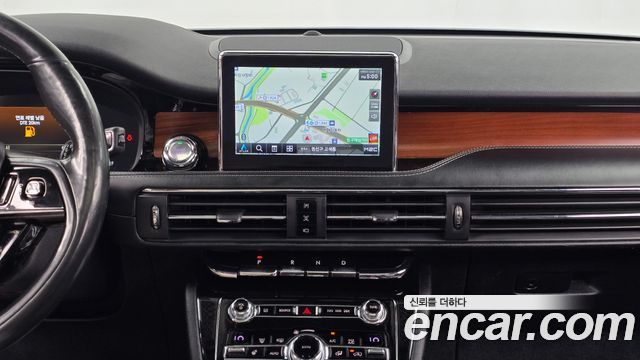 Lincoln Corsair 2.0 Reserve AWD 2020 — фото 12