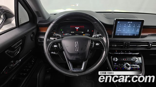 Lincoln Corsair 2.0 Reserve AWD 2020 — фото 13
