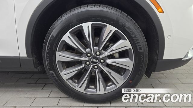 Lincoln Corsair 2.0 Reserve AWD 2020 — фото 21