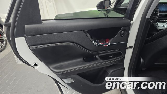 Lincoln Corsair 2.0 Reserve AWD 2020 — фото 25