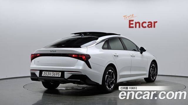 Kia K5 (III) 2.0 Prestige 2024 — фото 2