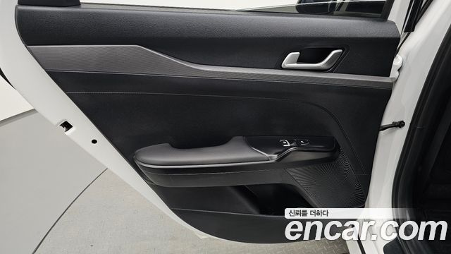Kia K5 (III) 2.0 Prestige 2024 — фото 25