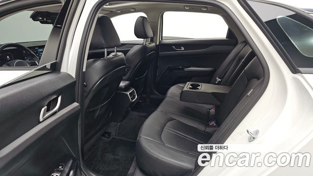 Kia K5 (III) 2.0 Prestige 2024 — фото 26