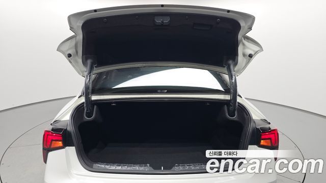 Kia K5 (III) 2.0 Prestige 2024 — фото 33