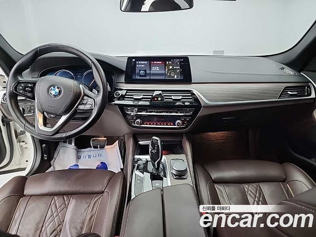 BMW 5 Series (G30) 530i xDrive M Sport Package Plus 2018 — фото 7