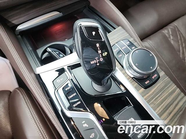 BMW 5 Series (G30) 530i xDrive M Sport Package Plus 2018 — фото 8