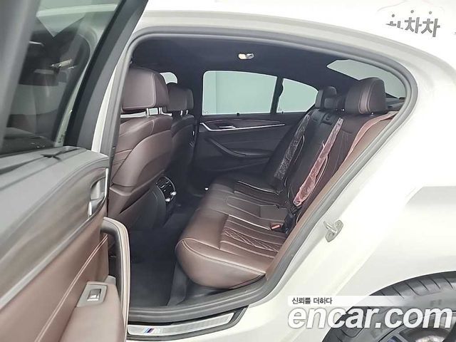 BMW 5 Series (G30) 530i xDrive M Sport Package Plus 2018 — фото 16