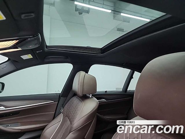 BMW 5 Series (G30) 530i xDrive M Sport Package Plus 2018 — фото 18