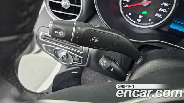 Mercedes-Benz C-Class (W205) C220 d 4MATIC Exclusive 2019 — фото 18